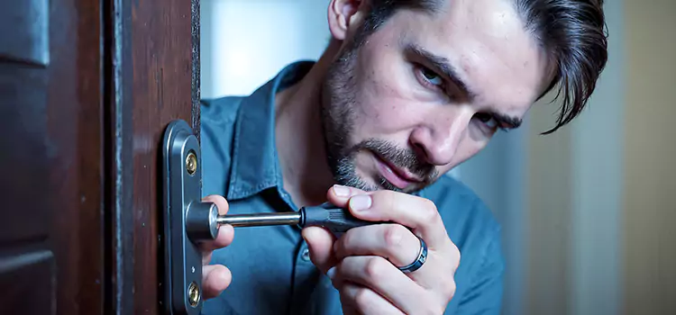 Eviction Locksmith Surrey